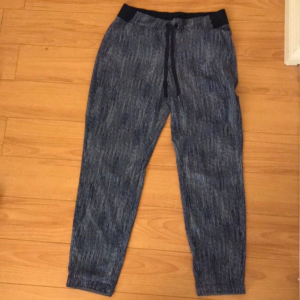 Athleta “Athleisure” Pants, size 6!